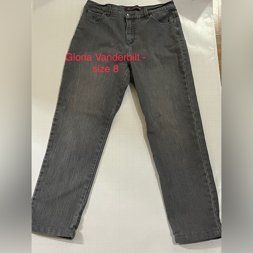 gloria vanderbilt- size 8